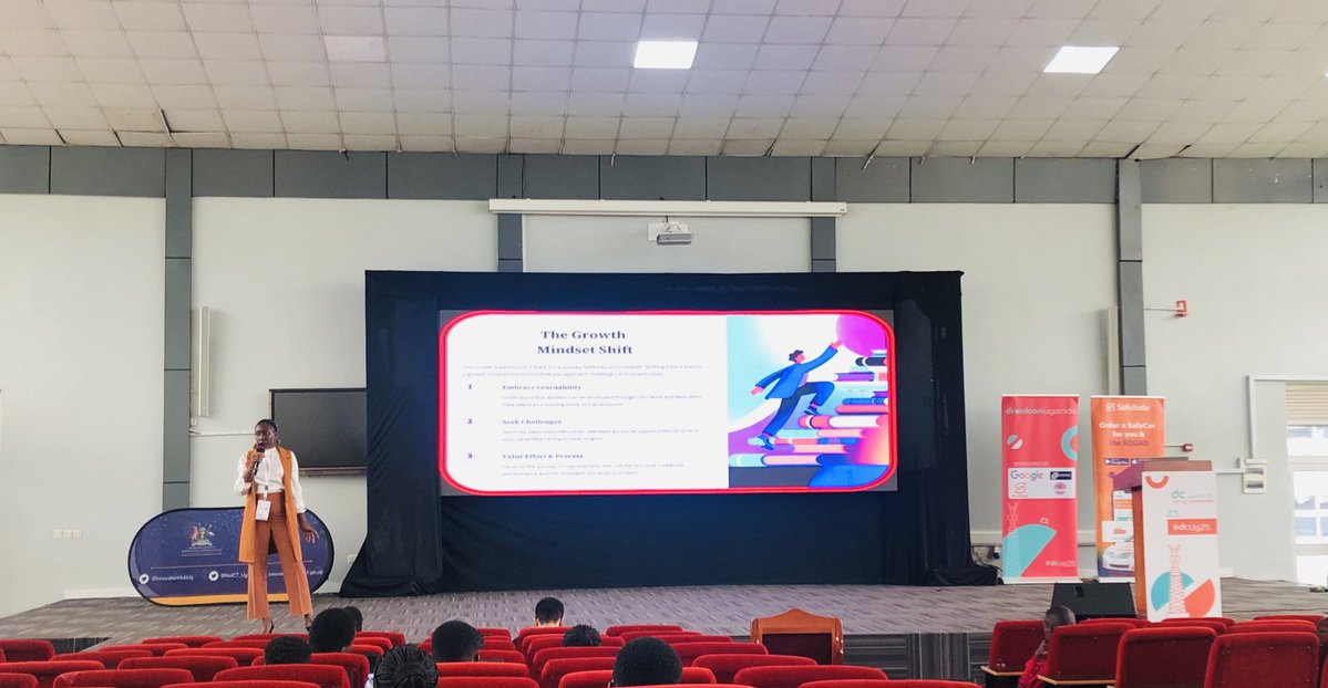 ofwonogodwin's tweet image. “Tech Career talk on Android Development” @NicoleLetaru  has clearly clarified why soft skills matter🔥.So many take aways for me to grow as a developer.
#dcUg25 @droidconug