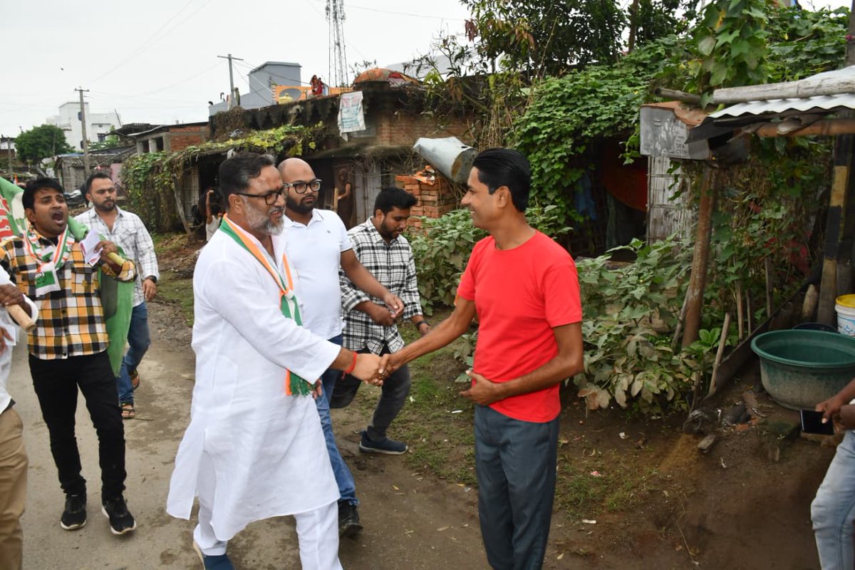 RazaAhmadDL's tweet photo. जिला मधुबनी #बेनीपट्टी विधानसभा के प्रत्याशी @Naliniranjanjha उर्फ रूपन भैया को आज जनता का आशीर्वाद प्यार पर बहुत बहुत धन्यवाद ।। 

#Bihar #BiharElections #गठबंधन https://t.co/uG9Q5eNLRj