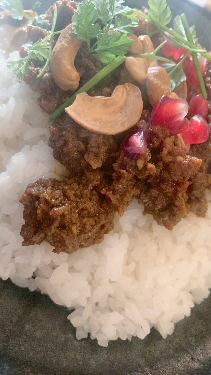 Andy20161101's tweet photo. 昨日のカレー

Curry家Ghar  @大阪　京町堀

ランチ時間だったのもあり、少し並びましたが
並ぶ甲斐があるくらいに美味しかった🍛

キノコと牛肉のカレー
キノコの良い匂いと旨みがたっぷり🍄

また並んで食べたい！

#Curry家Ghar 
#マサ活 
#カレー https://t.co/AdqkvyY14a