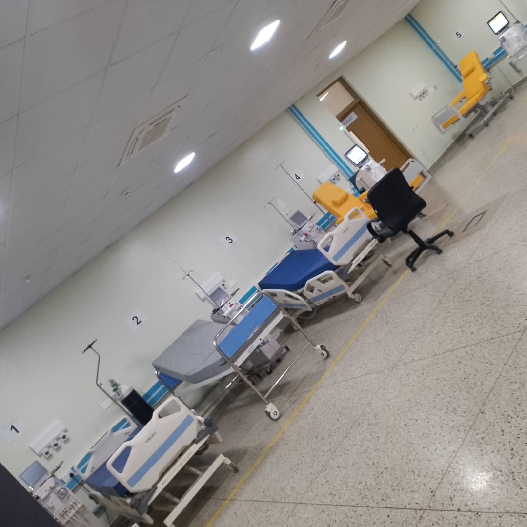 BunyoroSqoop's tweet image. Of recently in Bujuura ward, the RCC Mugabi talked about a dialysis equipment at Hoima Referral H.

Hearing from doctors suchs as @rkalyes1, @SemitalaFred, you get to know how this news should be celebrated.

Some patients had to travel 300Kms for dialysis!