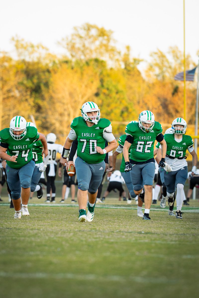 JPWright70's tweet photo. Grateful for a pretty good sophomore season! Ready to train in the off season and start wrestling.  Let's go! @coachstrickland @EHS_GamedayLIVE @FootballEasley @CoachSHouston1 @MattStackSr1 https://t.co/zAsMiLhbJb