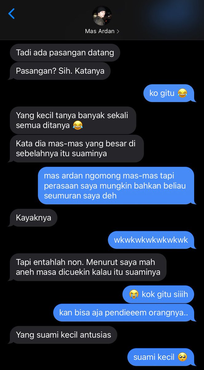 patbinsooo's tweet image. sementara itu di satu kehidupan sebelumnya, pada suatu hari mas-non berbagi cerita. ^_^