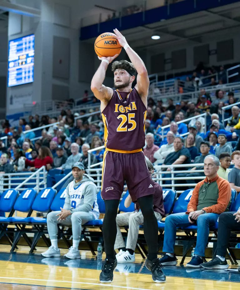 Bigbetsbrand123's tweet image. 🏀CBB LUNCH MONEY PLAY🏀

Iona -4.5 -110

Lunch on me if we cash❤️

LIKE/RT to enter👇👇👇