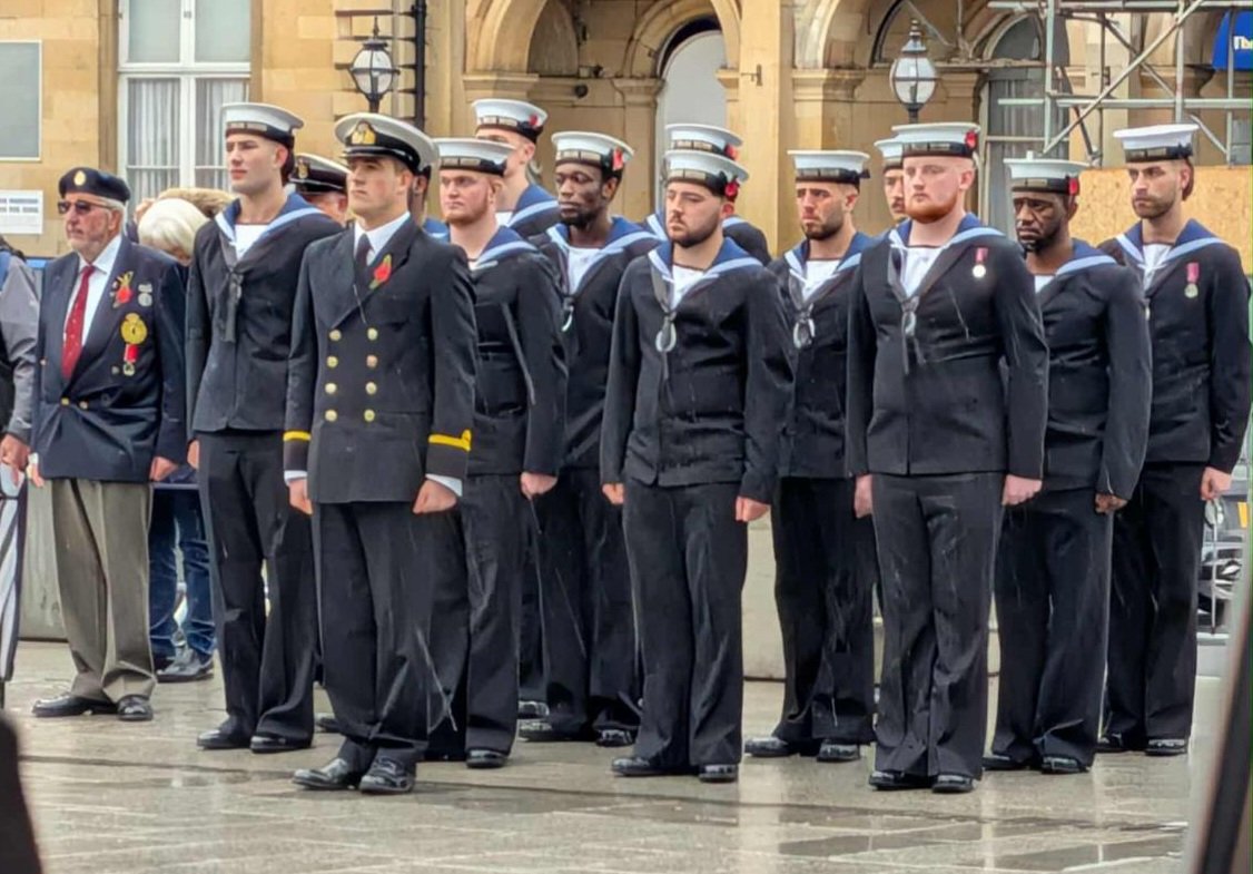 HMS Iron Duke tweet media