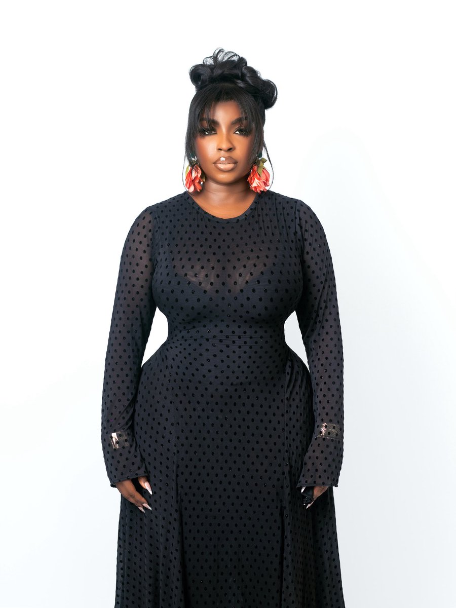 Rene_noire's tweet photo. Hey Ladies, Tropical Kiss in black is back in stock. Only few pieces 🥰

https://t.co/0HOgP0pcct https://t.co/Y8sr1nF58T