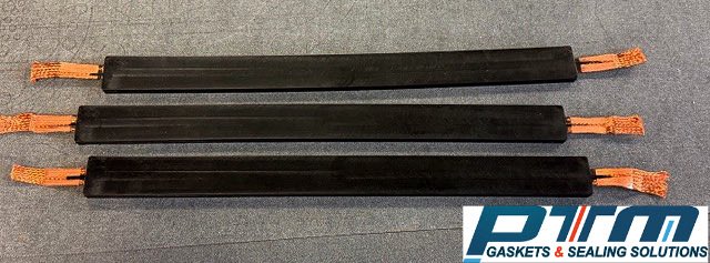PTMLtd1's tweet photo. Compression Moulding
MTX 448 is a 70 shore conductive Neoprene strip with moulded in copper earth wire.
#compressionmoulding
#mtx448
#neoprenestrip
#copperneoprenestrip
#conveyorbelting
#sheetrubber
#CorkGaskets
#rubbermoulding
#gasketcutting
#stainlesssteelfittings https://t.co/VYlMp0HcPV