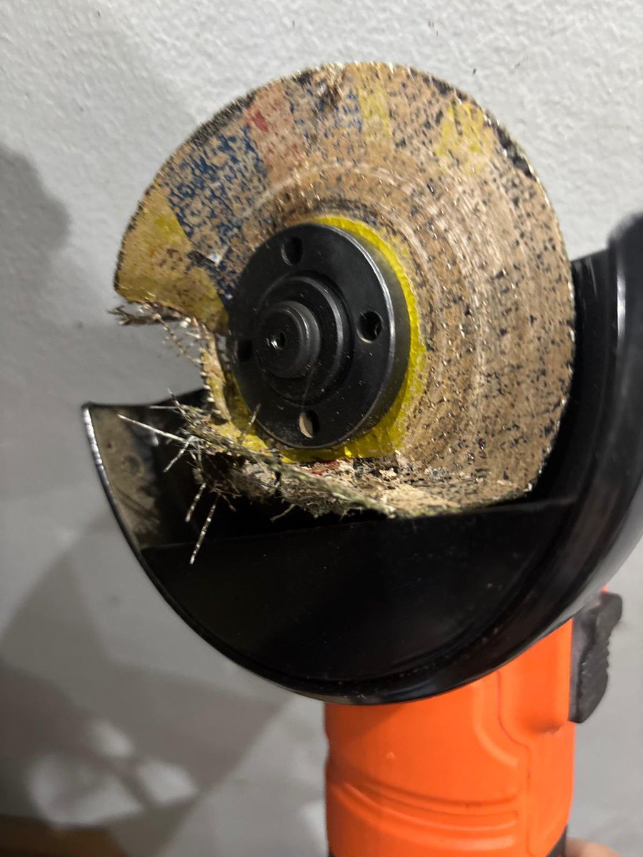 poiOnako tweet media