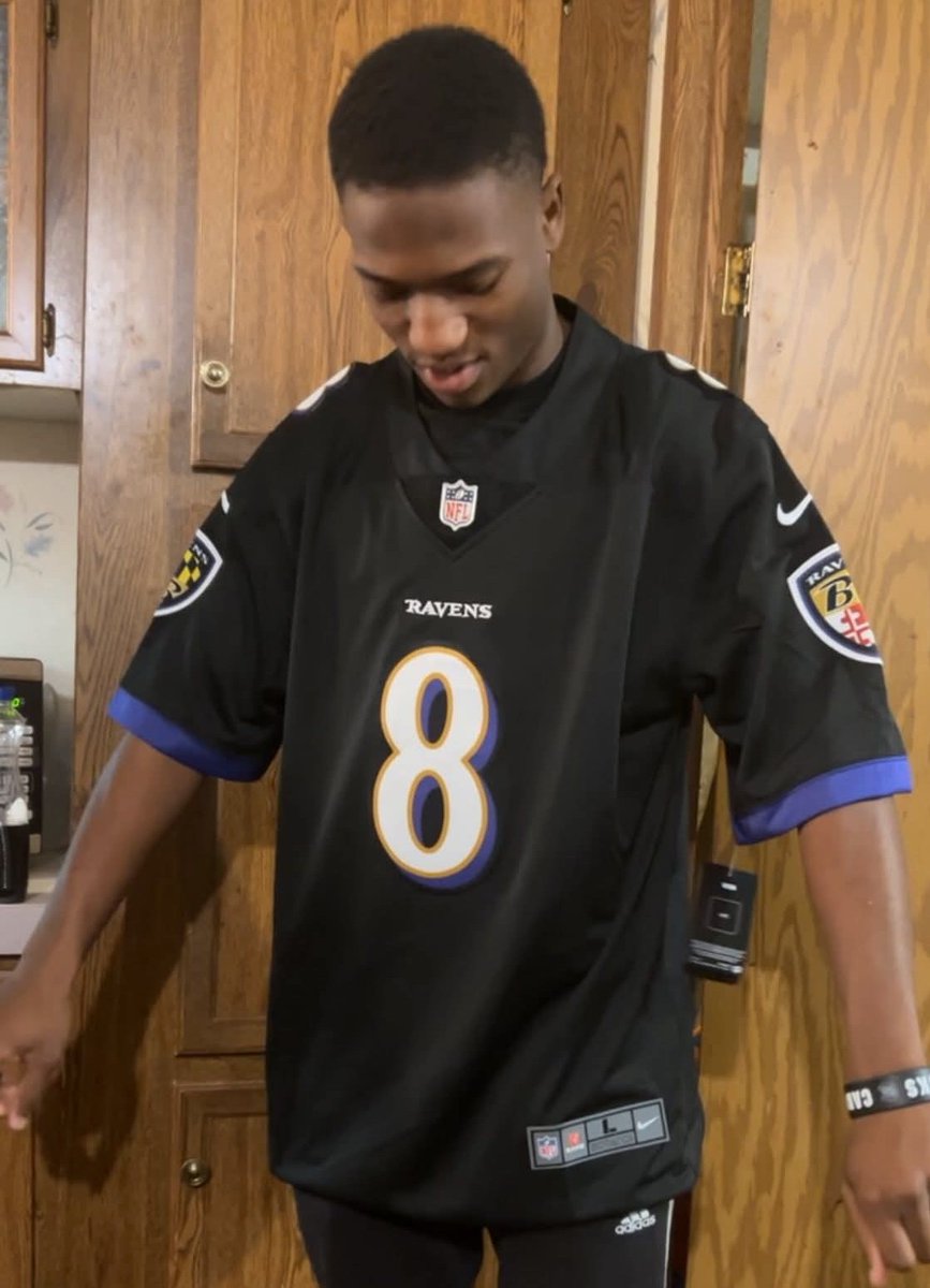 Happy 17th birthday to my oldest son my oldest blessing <a href="/RobertsJamontae/">Jamontae’ Roberts</a>