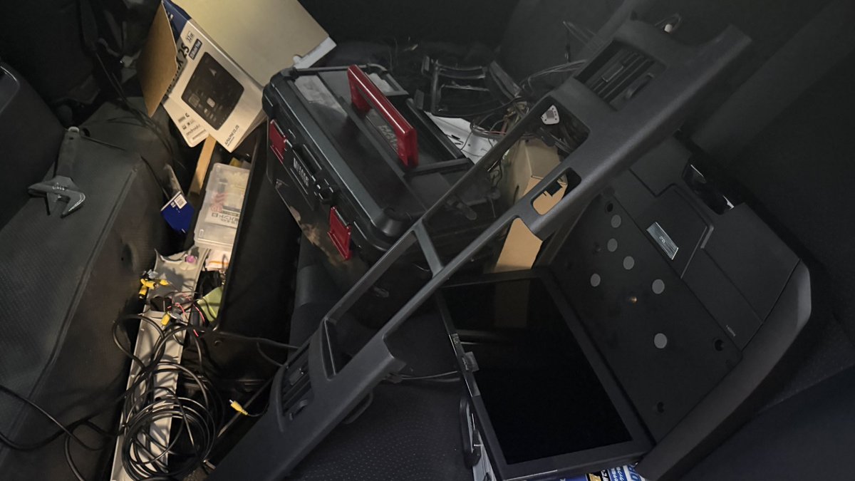 take_chibiadv's tweet image. 久々に平日に仕事以外のことをやってます。
さて、何をやっているのでしょうか？