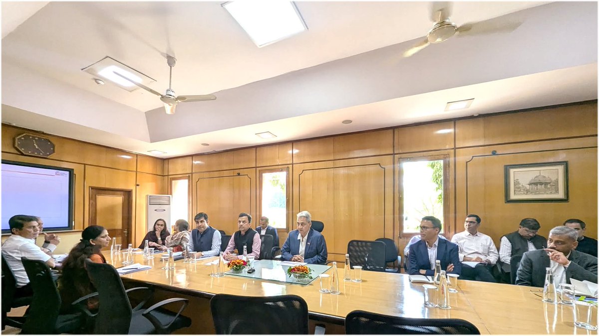 मुख्य सचिव ने की प्रवासी राजस्थानी दिवस की तैयारियों की समीक्षा 

10 दिसंबर को आयोजित होने वाले प्रवासी राजस्थानी दिवस के लिए गठित कार्य समितियों की समीक्षा बैठक

dipr.rajasthan.gov.in/press-release-…