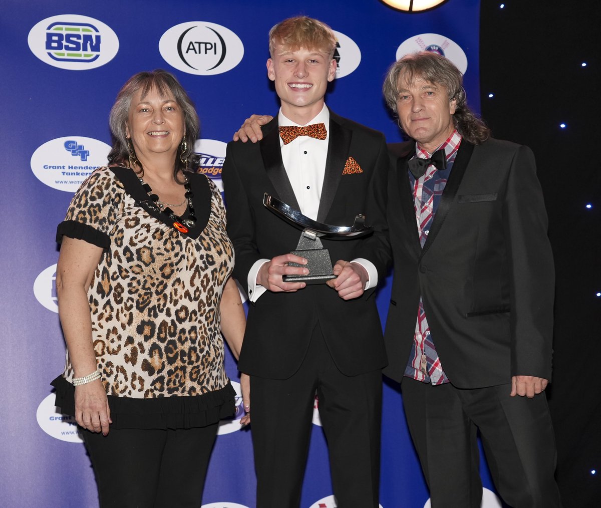 𝗖𝝤𝗡𝗚𝗥𝝖𝗧𝗨𝗟𝝖𝗧𝚰𝝤𝗡𝗦 to all of the 𝗪𝗦𝗥𝗔 Steel Shoe Award winners!🏆

Thanks to all of the Steel Shoe Sponsors: Metro Timber Ltd, SynergyLogistics, Fortress Alarms, Grant Henderson Tankers, Jason Archer, C.Beech Steel, Tolley Badges &amp; ATPI.👏🏼

📸 Steve Hone

#WSRA 🏍️