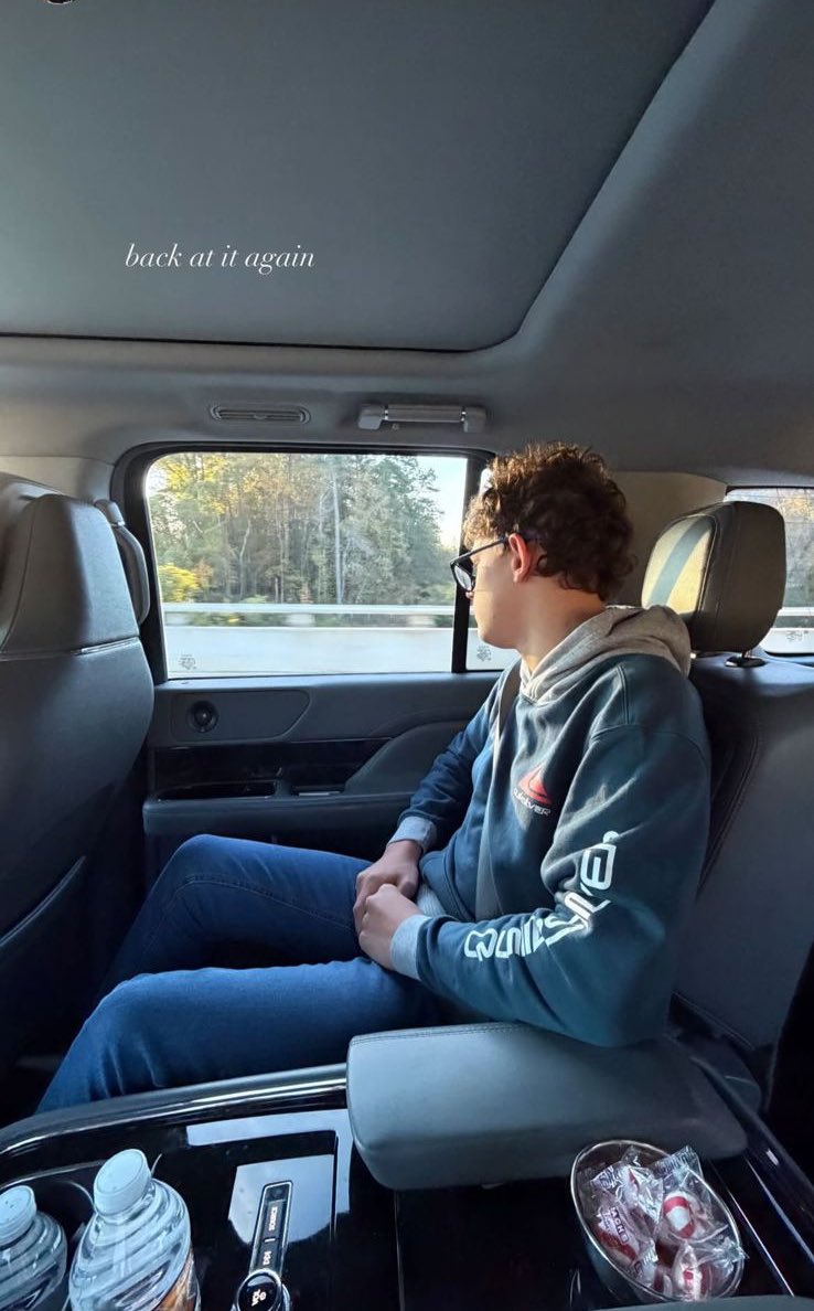 🚨 Aparentemente, Gavin e sua irmã estão indo para LA novamente. Será que teremos mais cenas do nosso menino Chris? #911onABC