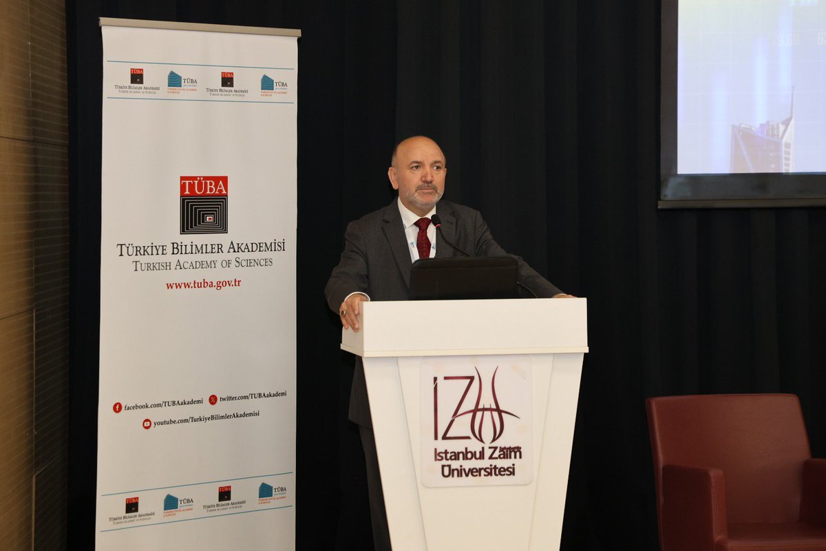 Aile işletmelerinin geleceği İstanbul Sabahattin Zaim Üniversitesinde masaya yatırıldı.

Türkiye Bilimler Akademisi (TÜBA) ile Kyoto Sangyo Üniversitesi iş birliğiyle düzenlenen “Sürdürülebilirlik ve Aile İşletmeleri: Geçmişten Günümüze” başlıklı programda aile şirketlerinde