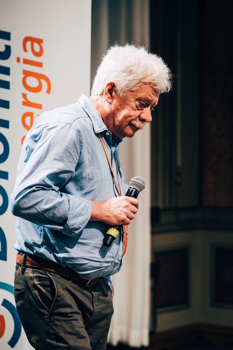 BioIMEM's tweet image. Very nice experience at the ISF festival &quot;Antropomorfi digitali&quot; in Rovereto (TN), 6-8 Nov 2025...talking about the connection between #brain and #bioelectronics @informatici @marcoardemagni 
festival.informaticisenzafrontiere.org/eventi/compute…