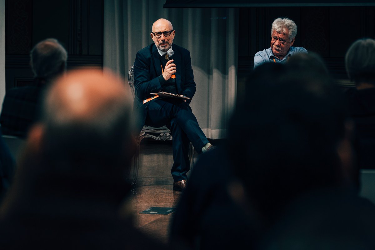 BioIMEM's tweet image. Very nice experience at the ISF festival &quot;Antropomorfi digitali&quot; in Rovereto (TN), 6-8 Nov 2025...talking about the connection between #brain and #bioelectronics @informatici @marcoardemagni 
festival.informaticisenzafrontiere.org/eventi/compute…