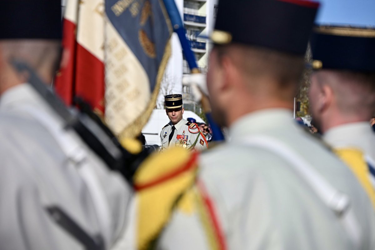 RICM_off's tweet image. À 11h00 ce 11 novembre, date de l’armistice de la 1ère guerre mondiale, le RICM était présent aux Couronneries pour honorer la mémoire des hommes et femmes morts pour la France.
#DevoirDeMémoire #11Novembre #RICM #Poitiers #VotreHistoireNotreHistoire