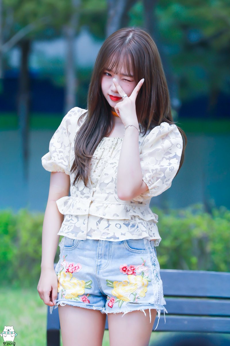 Wecrush0808's tweet photo. 유정아 생일축하해 
오늘만큼은 너가 주인공이니까
제일 빛나는 날이 되길 바랄께
#Happy_Yoojung_Day #HappyYoojungDay #위키미키
#WekiMeki #최유정 #유정 #유정아_생일축하해
@WekiMeki @CYooJung_offcl https://t.co/0GFWuogSqq