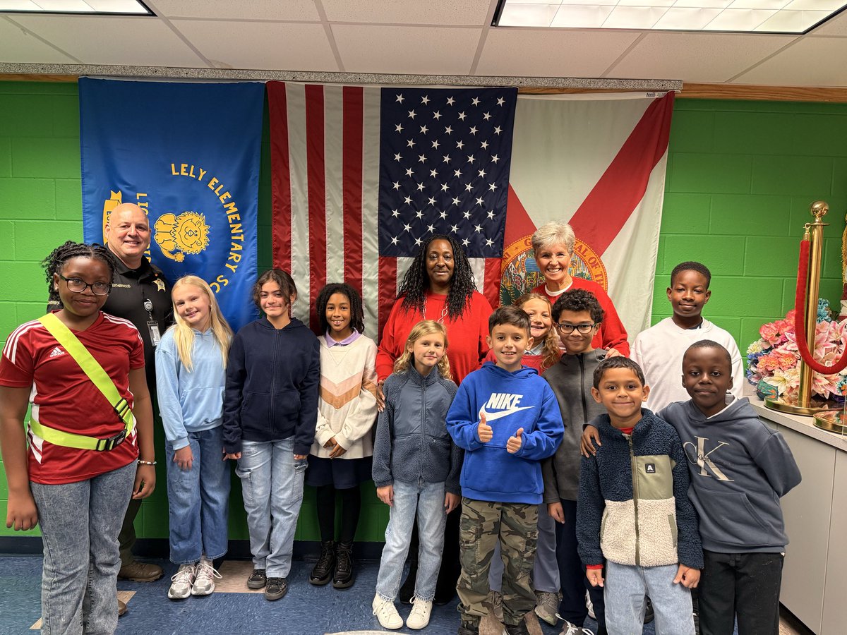 We started the day thanking the Lely Elementary Veterans, Ms. Rivera and Deputy Dave, on the news <a href="/LelyLionsRoar/">Lely Elementary</a> <a href="/collierschools/">Collier County Public Schools</a>