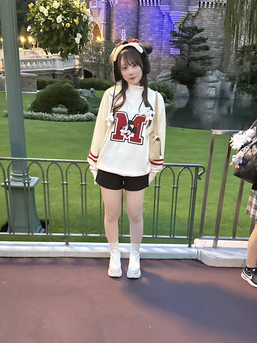 salt__xx_'s tweet image. ほんまに⬅️で撮れるように全人類勉強してください。