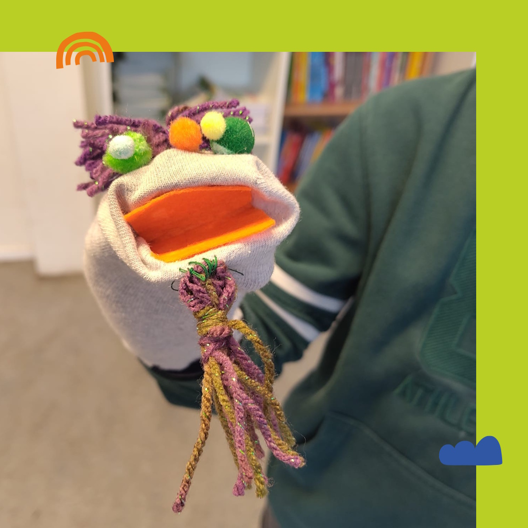 Vandaag kregen de leerlingen van groep 7A van De Achtsprong hun welverdiende hoofdprijs voor het winnen van de Textiel Race Westland! Na wekenlang textiel inzamelen mochten ze vandaag genieten van een WNTweb-workshop over kleding en textiel#TextielRace #Duurzaamheid #WNTweb