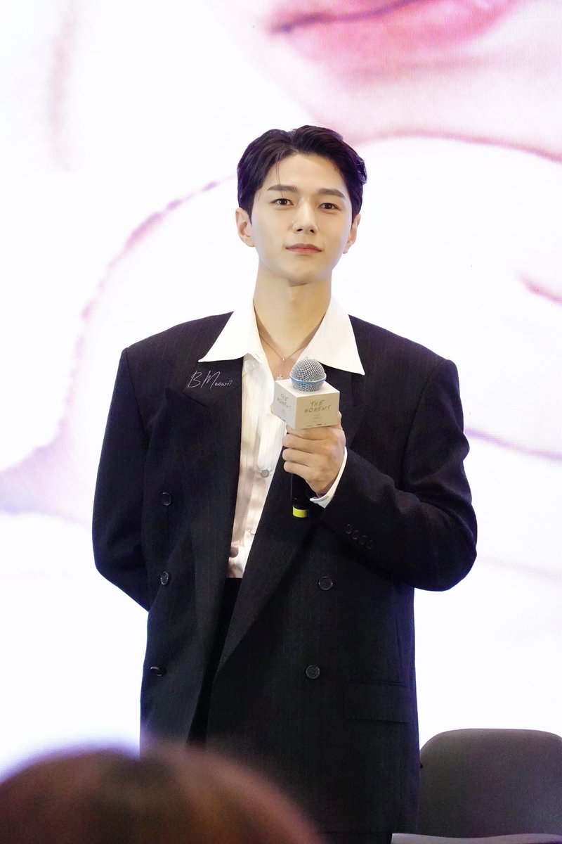 Bb_inbt's tweet photo. 20251108 상하이 팬미팅 
ShangHai Fan meeting

귀엽다 
멋지다 
잘 생겼다 

#인피니트 #infinite #엘 #김명수 #L #金明洙 #KIMMYUNGSOO https://t.co/QrjC3wd5yj