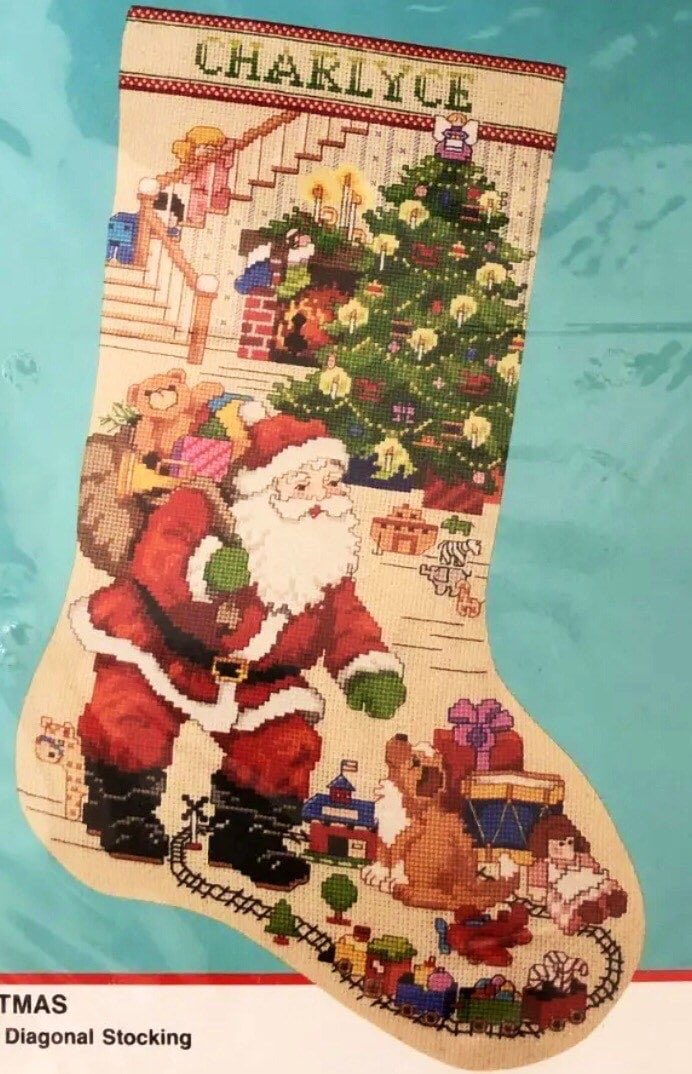 #Crafts #DIY #etsy #etsyfinds #etsygifts #etsylisting #Santa #Gifts #Christmas2025 #SantaClaus #EtsyHandmade #ChristmasTree #CrossStitch #Shopping #EtsySeller #etsyshop #Beautiful #KrisKringle #etsystore #picture #Winter #Snow #Christmas             addictedtoshabby.etsy.com/listing/439098…