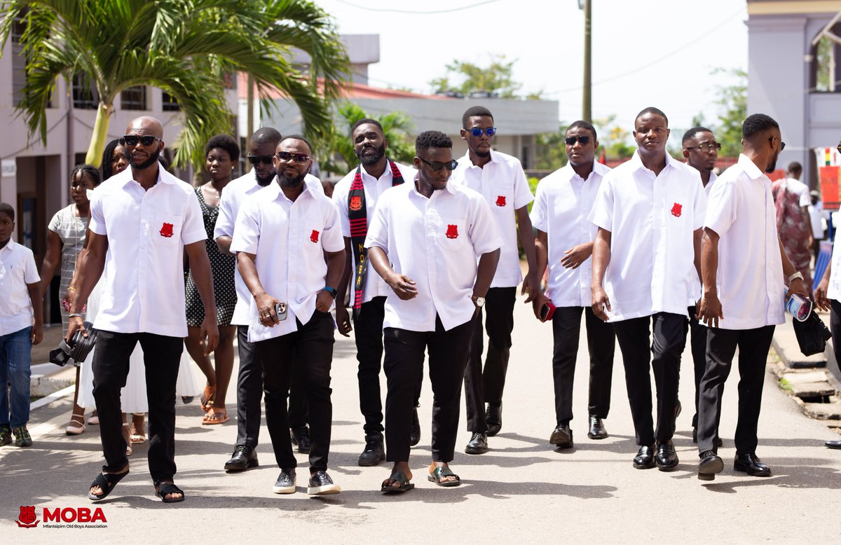 MOBA Class of 2015 tweet media