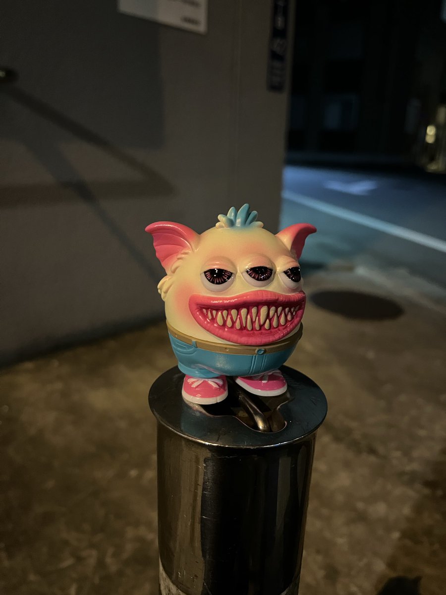 PEEK A BOO TOY GIGIGU スーフェス 暗黒エンターテイメント 𝙿𝙴𝙴𝙺 𝙰 𝙱𝙾𝙾 𝚃𝙾𝚈 @𝟷𝟷/𝟸𝟺ソフビ決起集会 (@PEEKaBOO_TOY