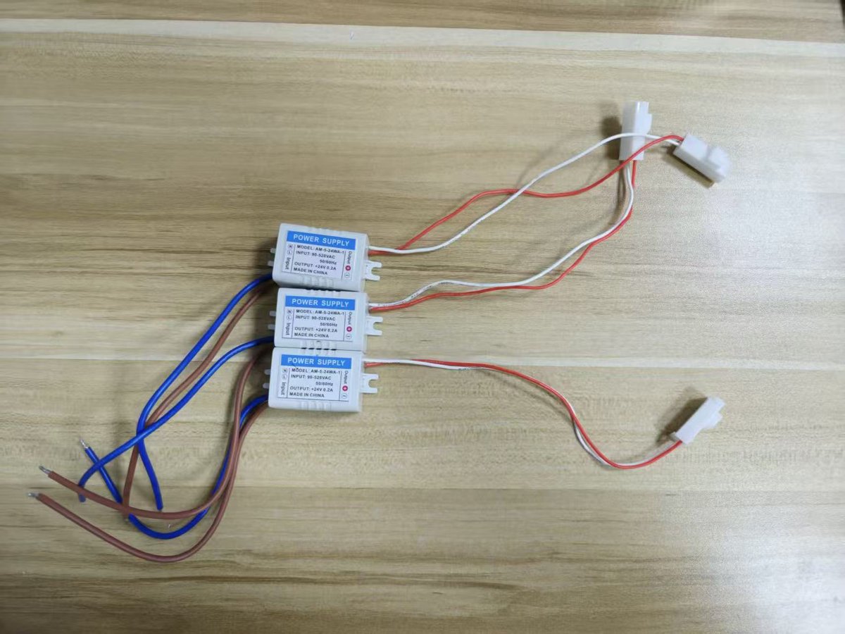 LindaDaiDDH666's tweet image. We customize led driver which is suitable for client&apos;s project.
AC 90-528V | Output with connector | more durable cable
AC 100-240V | No connector | normal cable
#ledpowersupply #leddriver #customization