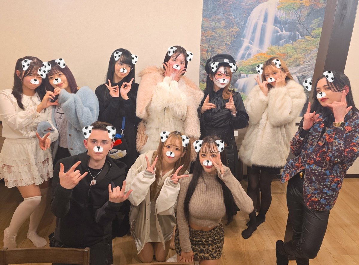 現役JK👿兎味ペロリナ (@usamiiin) / Posts / X