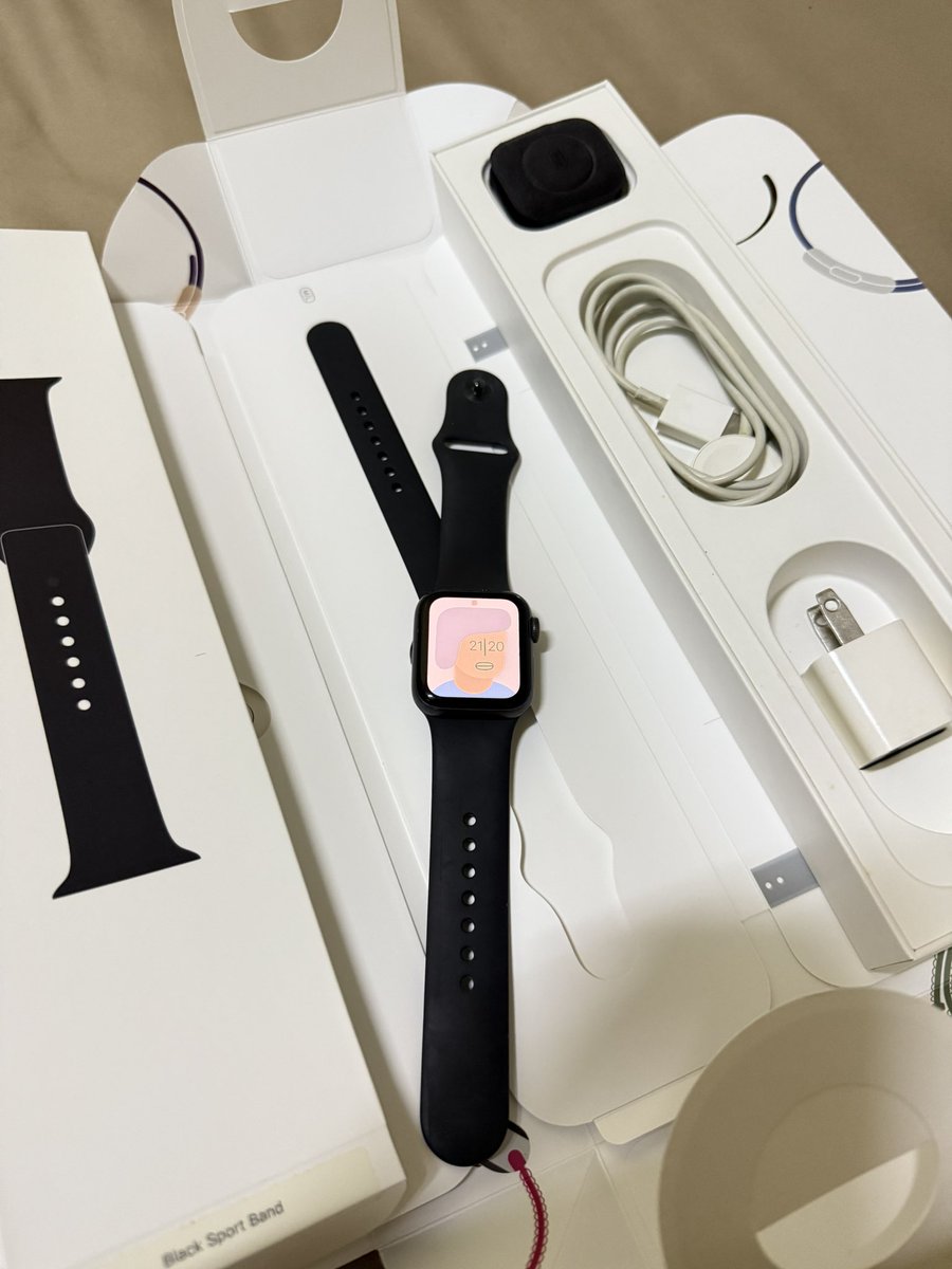 _slothshop_'s tweet photo. ขาย Apple watch S5 40mm gps 

สุขภาพแบต 72% 

2750 รวมส่งค่ะ

#ส่งต่อ #applewatchมือ2 #applewatchมือสอง #แอปเปิ้ลวอช #นาฬิกามือสอง #ส่งต่อapplewatch #appleth https://t.co/iAHWCoP1gD