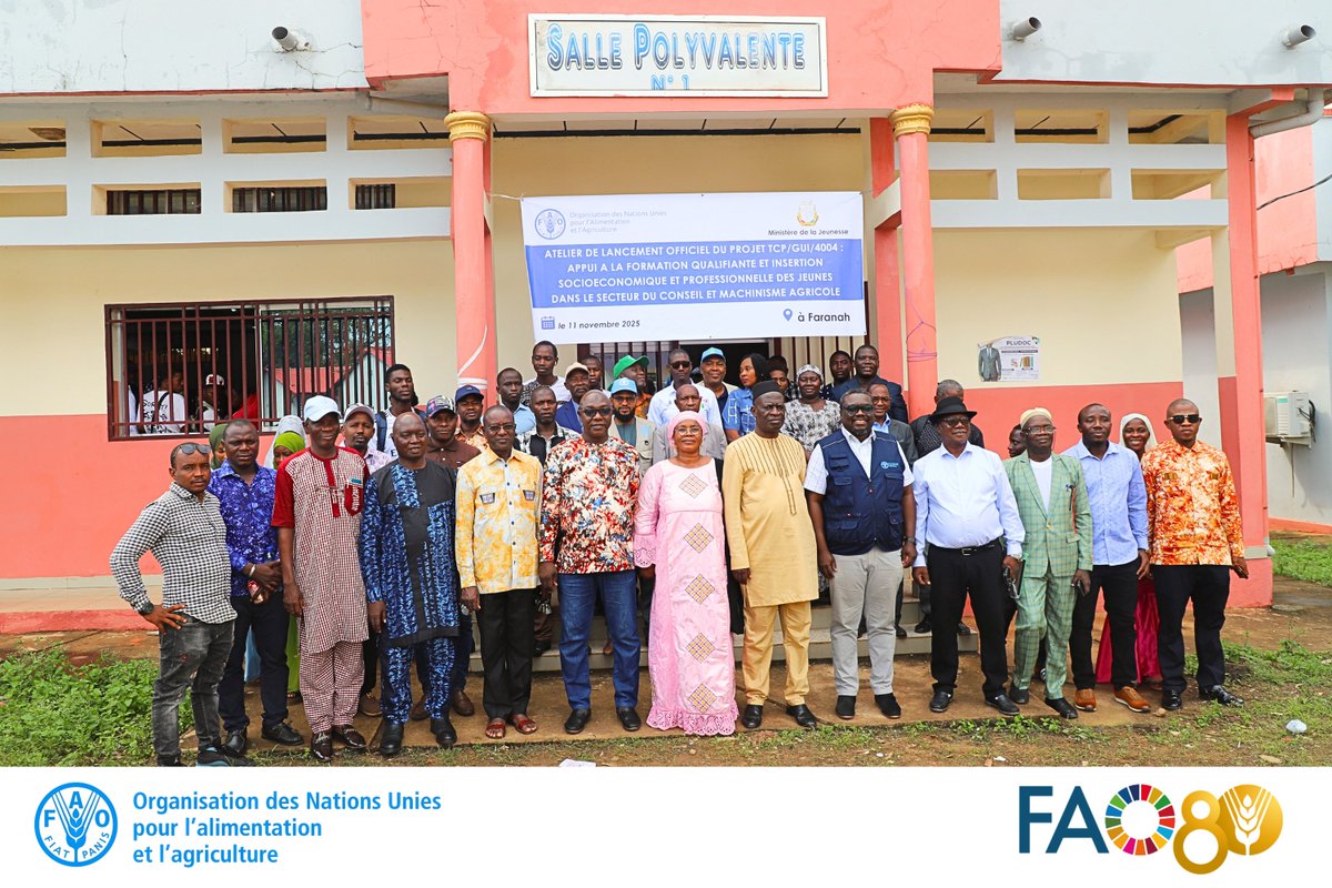 #FAOGN &amp; #Ministère_Jeunesse ont lancé à #Faranah un projet pilote pour #Formation &amp; #Insertion_Professionnelle de 4⃣0⃣ conseillers &amp; 1⃣0⃣machinistes agricoles.
Objectifs? Renforcer la productivité, lutter contre l’insécurité alimentaire &amp; la pauvreté en #Guinée.
#FAO80