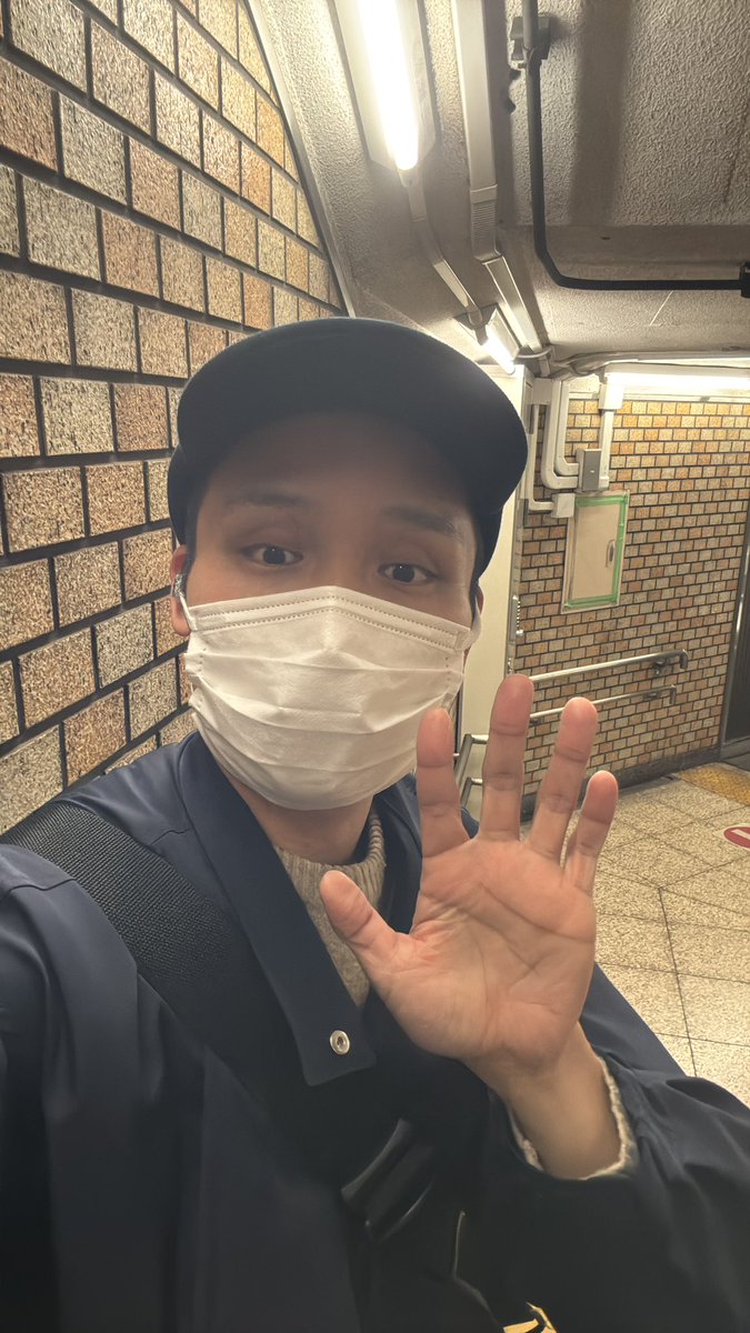 今日も聴いていただいた方ありがとうございました！📻

#クリスタ火曜 今日も楽しかったです！鯖かうどんか悩んだらもう入れちゃいましょう😙

また来週〜〜！！