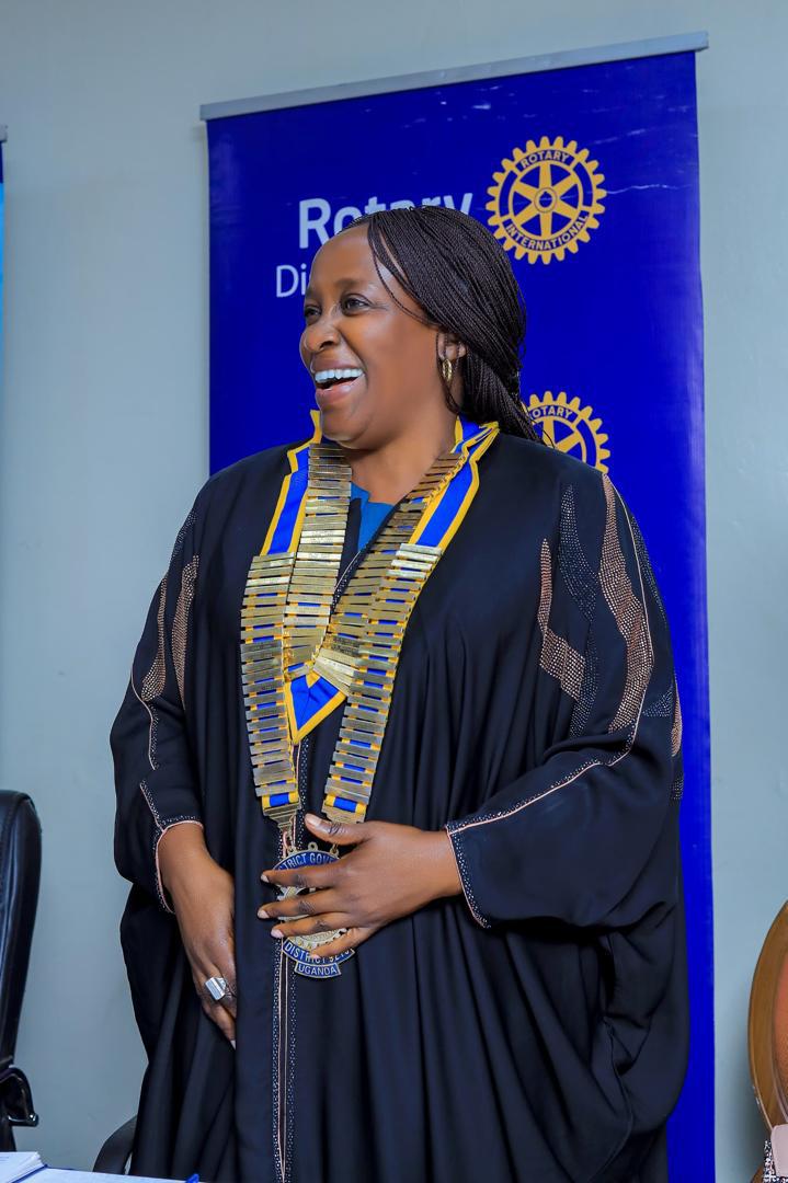 We often say it is better to leave the past behind, yet my heart can not forget last year before the Rotary year began. There was a moment that kept us awake in search of answers. When IPDRR Simeo came to you, with your calm princess mother voice, you gave him an assignment that