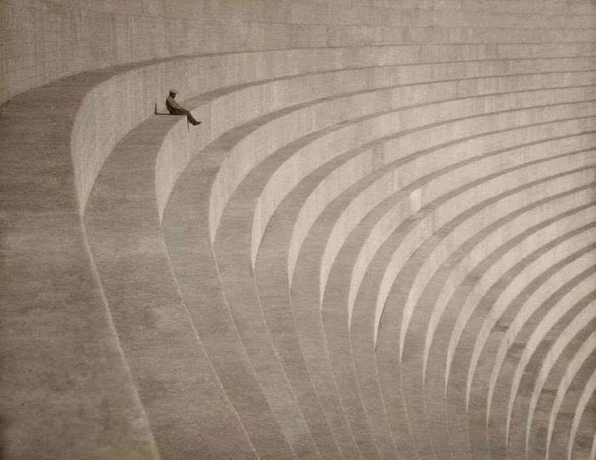 Kimsenin ne dediğini ve ne düşündüğünü takmadığın zaman, çok tehlikeli bir özgürlük seviyesine ulaşıyorsun.  

Jim Carrey