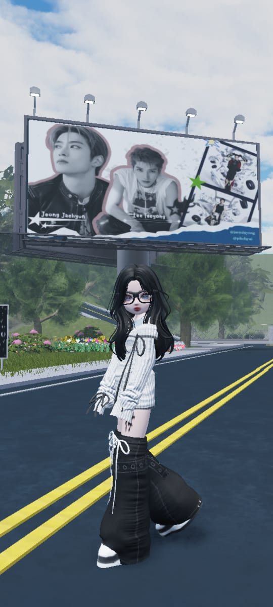 yunoyomii_'s tweet image. akhirnya ketemu juga sama billboard jaeyong ini 🥹💖