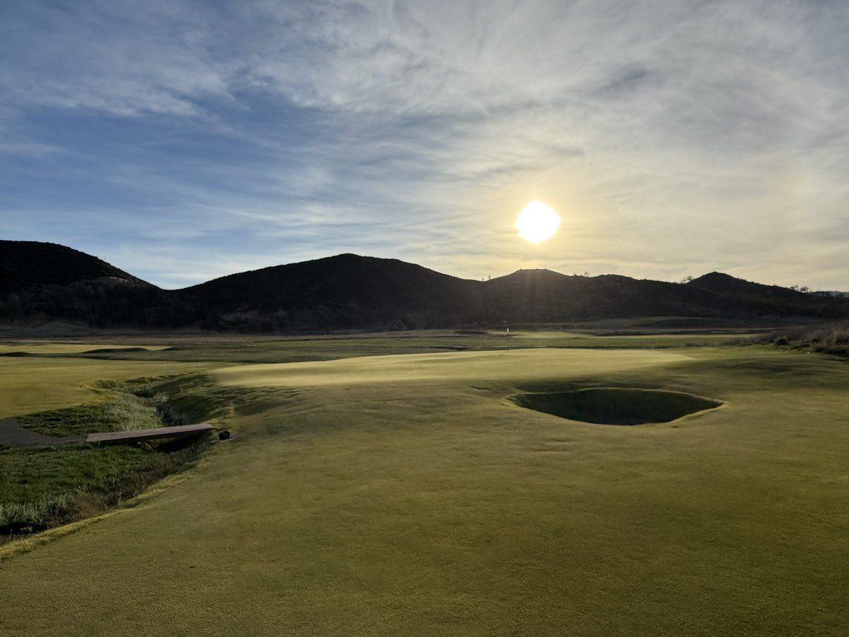 Rick Golfs tweet media