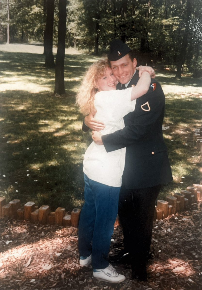 MildredPpak's tweet photo. 🇺🇸🇺🇸🇺🇸Happy Veterans Day🇺🇸🇺🇸🇺🇸@partylike1399 https://t.co/g4Npa1B1ah
