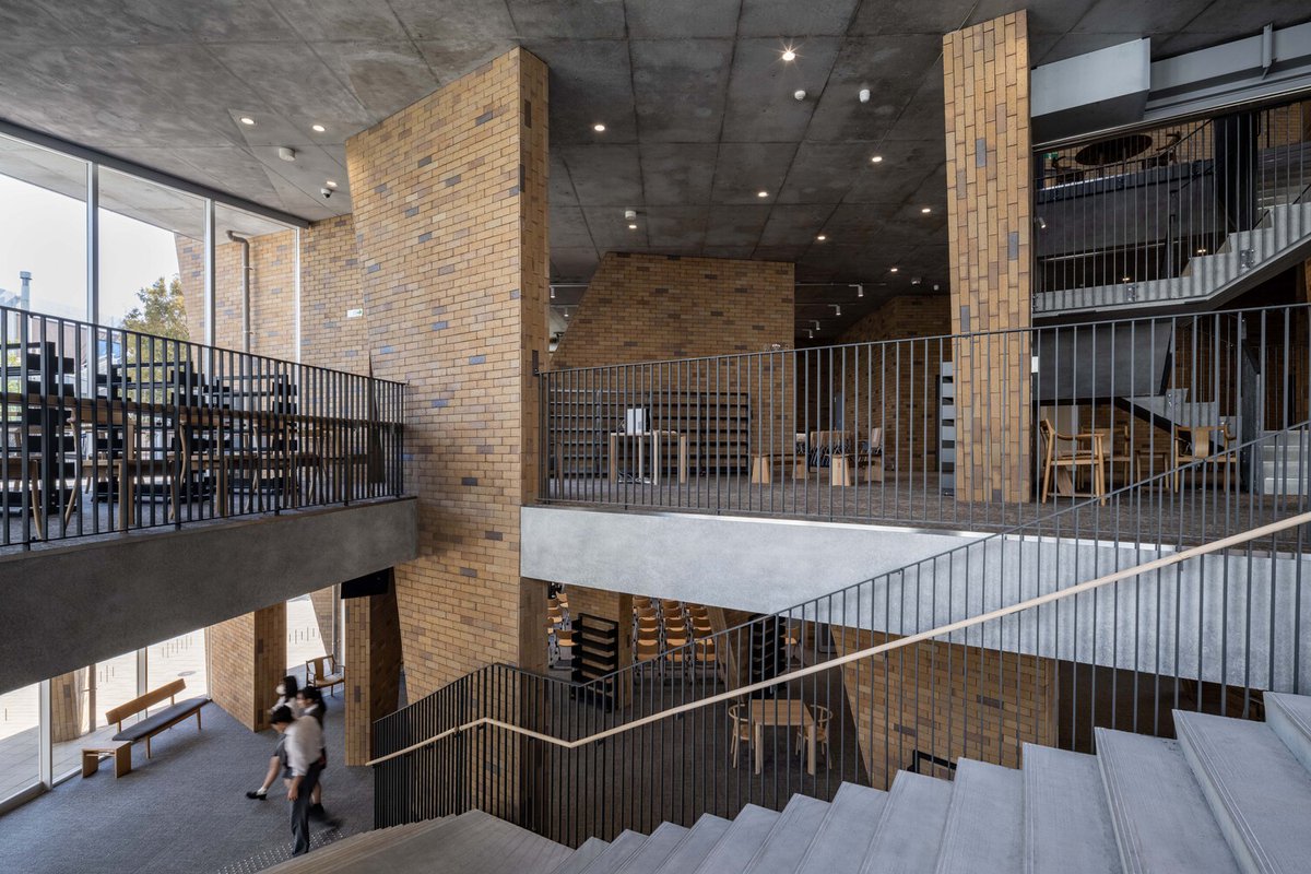 illustrarch's tweet image. Shonan Institute of Technology High School Library by kousou &amp;amp; Fukei Co.

#library #architects #design #architecture #illustrarch