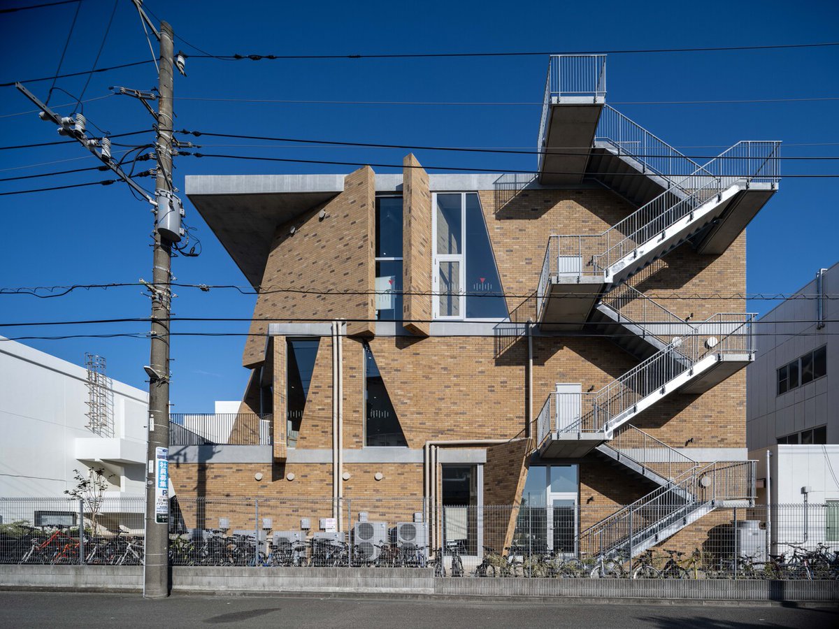 illustrarch's tweet image. Shonan Institute of Technology High School Library by kousou &amp;amp; Fukei Co.

#library #architects #design #architecture #illustrarch