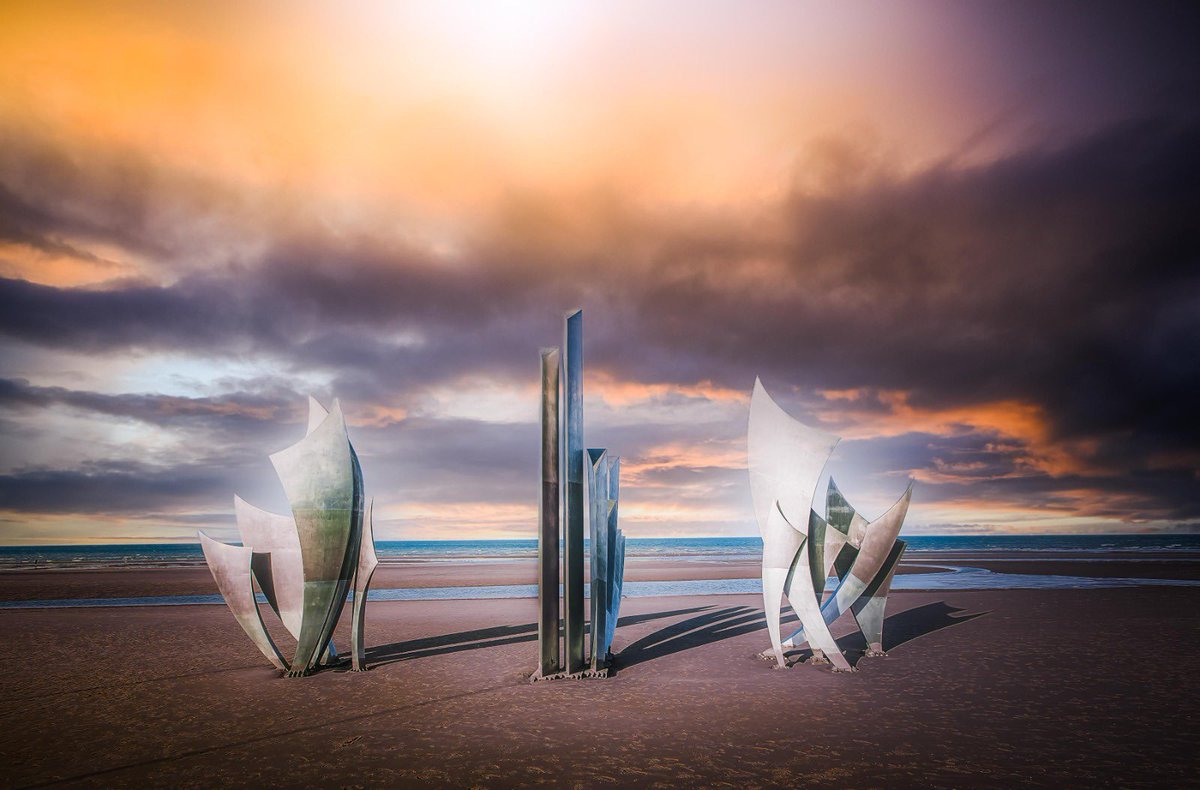 Today we honor the courage, sacrifice, and unwavering spirit of those who served. Thank you for your service, &amp; your bravery.

“Les Braves” 
Translates “The Braves”, the statue created in honor of the fallen at Omaha Beach in Normandy!