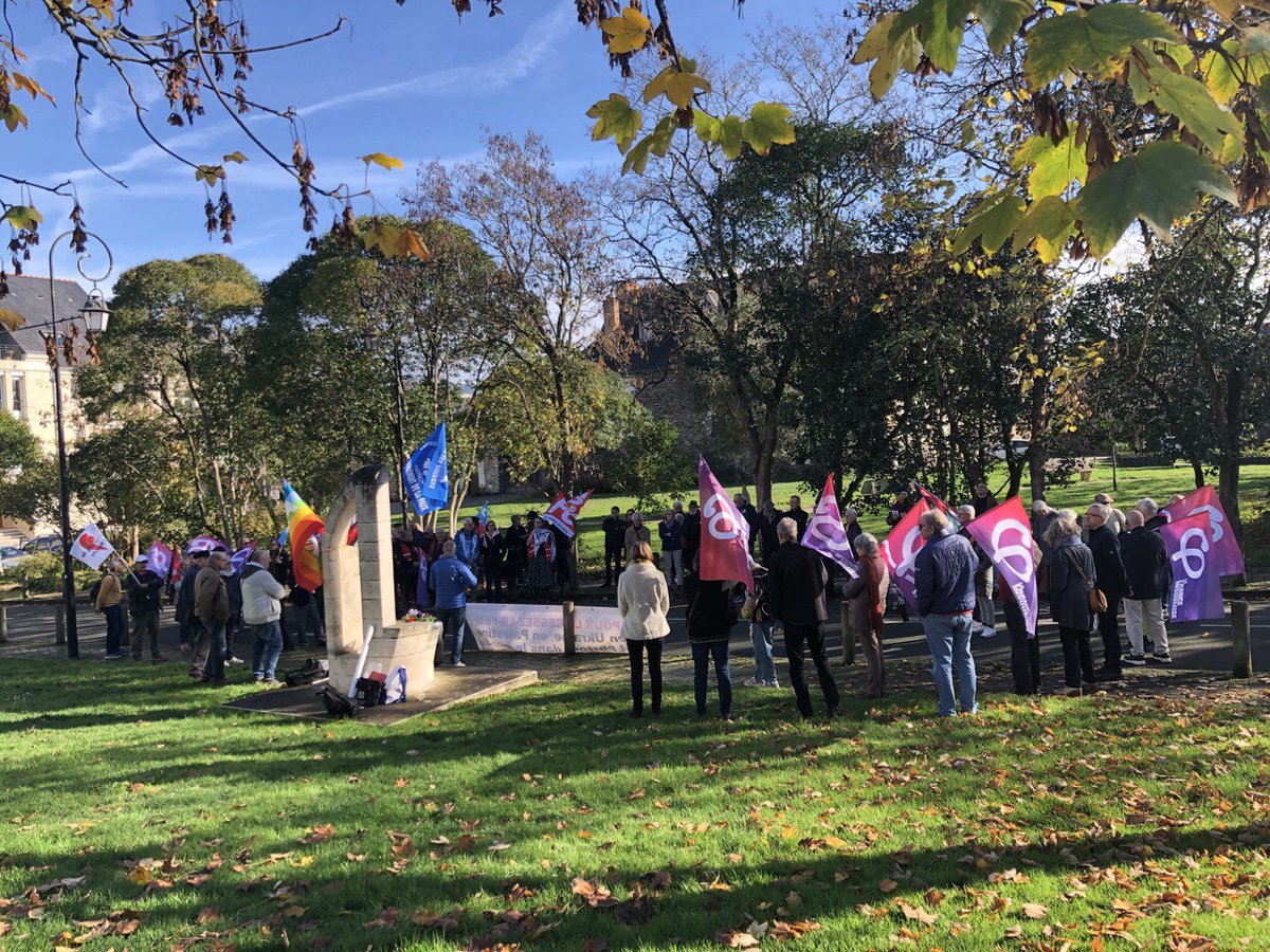 lfi_49's tweet photo. Ce 11 novembre, Fabienne Allemandou a pris la parole au nom de la France Insoumise de Maine-et-Loire pour rappeler que commémorer, c’est aussi alerter.

Parce que la guerre est toujours l’échec de la politique.

📖 Discours complet ci-dessous.

#11Novembre #Mémoire #Paix #LFI https://t.co/L1CX5WVB80
