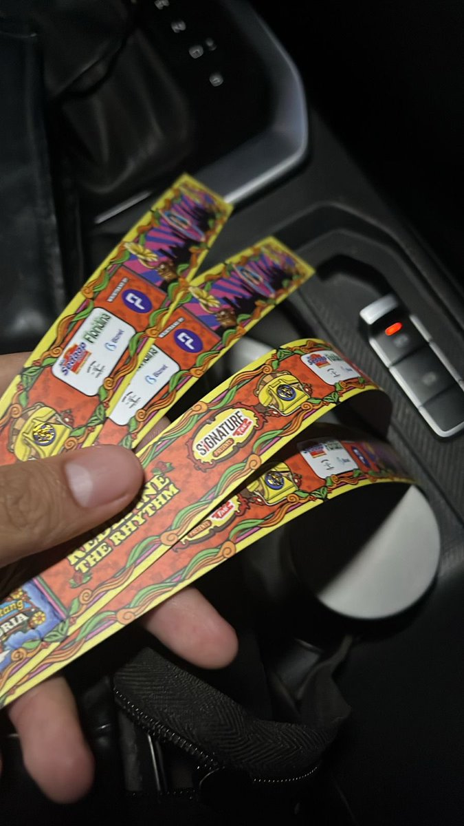 dayumerzs tweet media