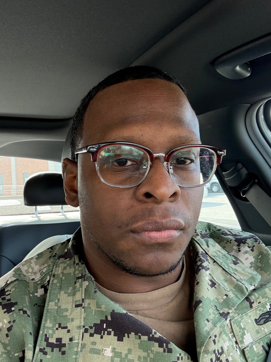 bl3rdbox's tweet image. Veterans Day hits different this year, my last one in uniform. Grateful for the journey, the people I’ve served with, and the experiences that shaped me. And funny enough… it’s my birthday too 39 and fine 🤣🤣.Civilian life, here I come baybeee!