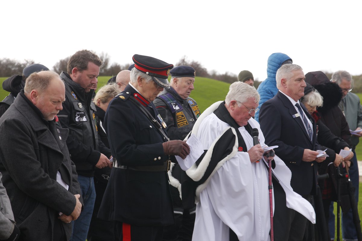 Memorial_theFew's tweet photo. Visitors gathered around the Memorial this morning to pay their respects to those who have lost their lives in conflicts around the world.

The service was a poignant reminder of the sacrifices made not only by ‘the Few’, but by servicemen everywhere. We will remember them 🌹 https://t.co/LGEuGLgNdc