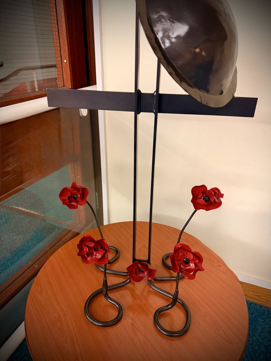 “When you go home tell them of us and say, 
for your tomorrow we gave our today”

GMB officers laid a wreath on behalf of the branch to pay our respects and remember those who gave their lives for our freedom