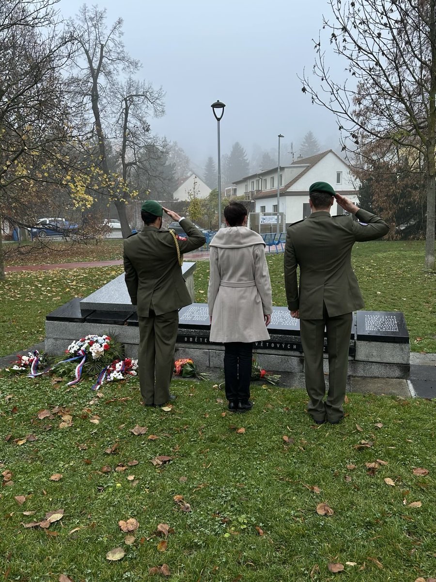 Velitelství informačních a kybernetických sil tweet media