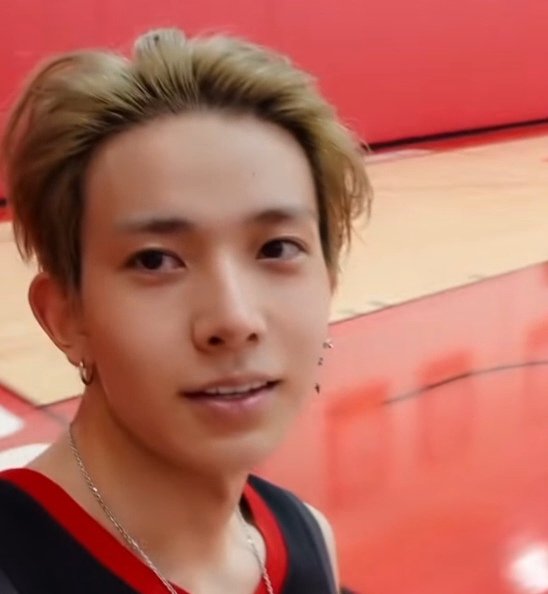 cuddlyheeseung's tweet image. i have a huge fat crush on heeseung