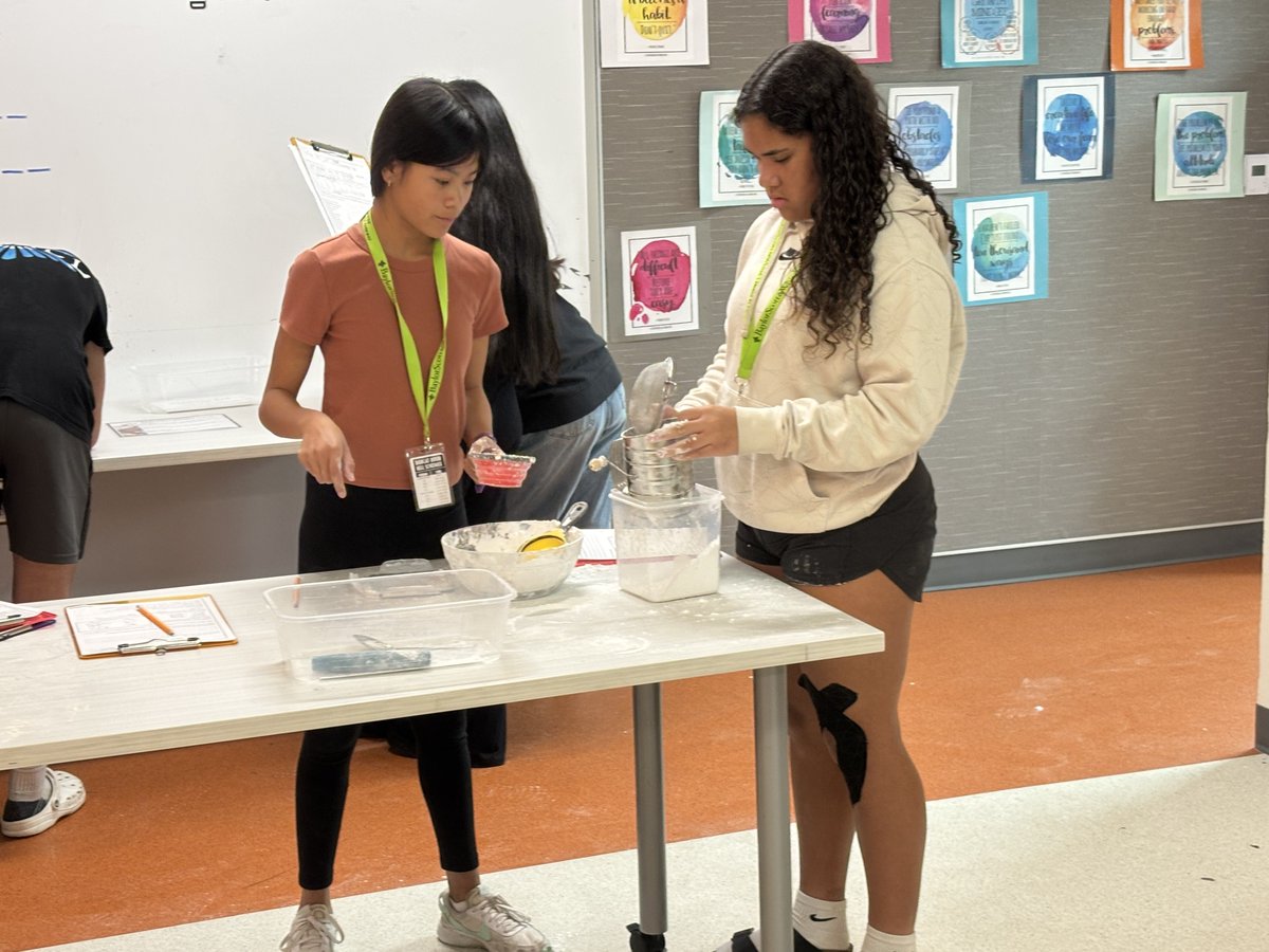 Moore_MS_CISD's tweet image. These Human Services students are taking things one cup at a time! From dry to liquid measurements, they’re scaling up their kitchen skills. Big things are cooking in these classrooms!