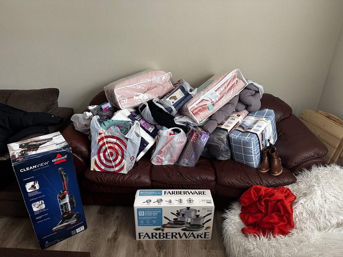 We’re putting together another fundraiser this year and would love everyone’s support. We raised $1000 last year and supported 12 families in need. Every dollar helps those struggling to have gifts and necessities for Christmas. Below is last years gifts. gofund.me/f06a6697c